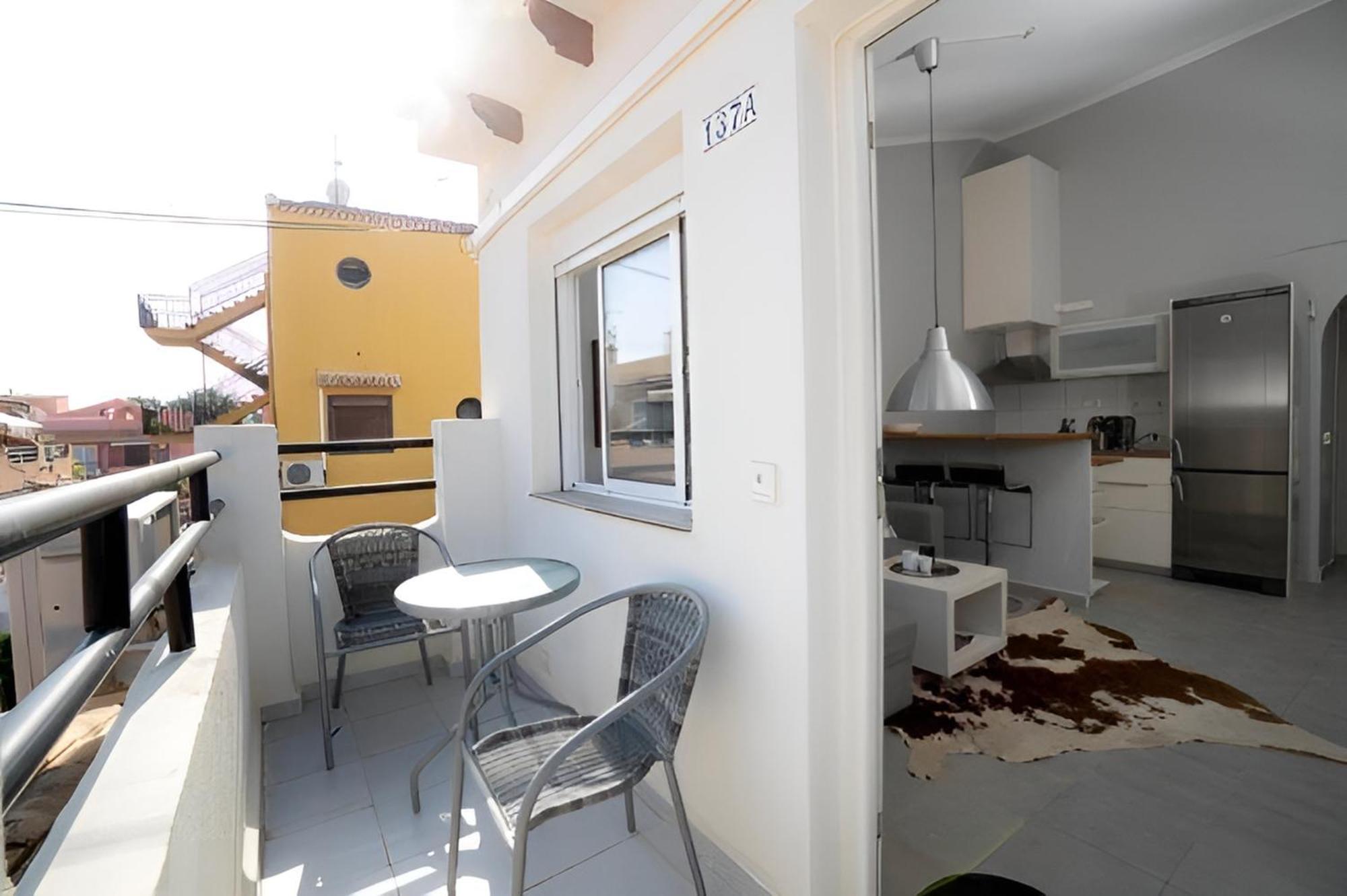 شقة Sunny Bungalow Near The Sea And Petanque Field تورّيفيِخا المظهر الخارجي الصورة